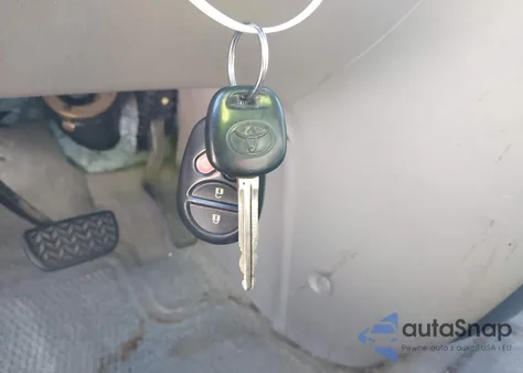 2005 Toyota Sienna Ce/Le from USA, damaged, VIN 5TDZA23C45S347468